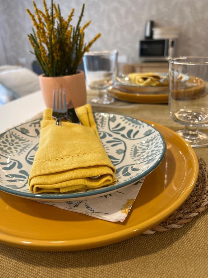 Julia'S Garden Apartment Cuarte de Huerva Екстериор снимка